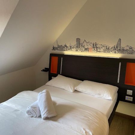 easyHotel Zürich Limmatplatz Exterior foto