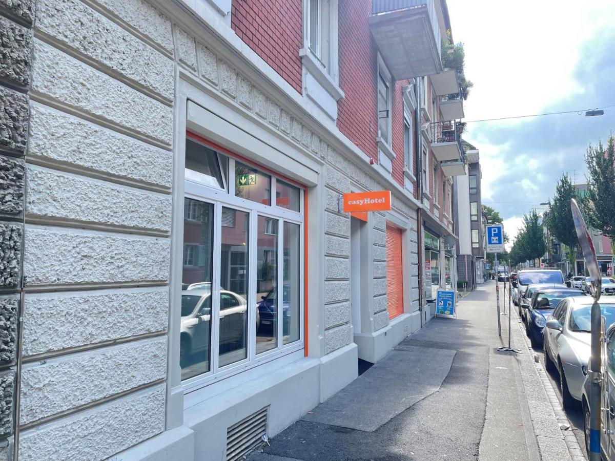 easyHotel Zürich Limmatplatz Exterior foto